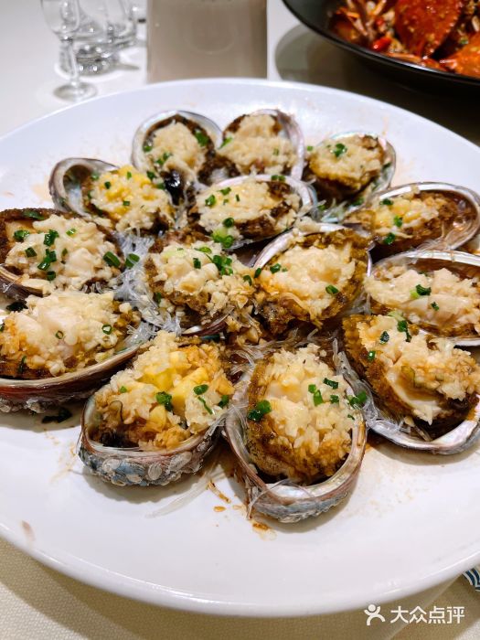 鲍鱼仔蒜蓉粉丝蒸