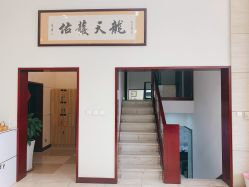 -Hello Lady发型设计