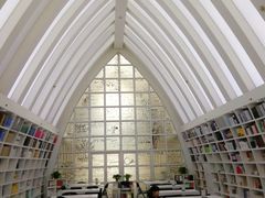 -钟书阁(松江泰晤士小镇店)