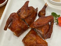 脆皮烧乳鸽-富豪酒家(正大广场店)