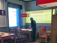 大堂-老佛爷炭火蛙锅直营(清滨路总店)