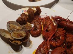 -领鲜活海鲜榴莲自助火锅(东门店)