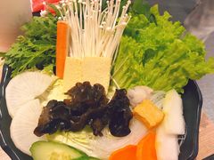 -呷哺呷哺(新世界百货望京店)