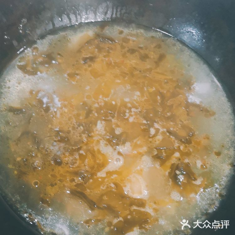 一人食没有鱼的各种杂蔬酸菜鱼