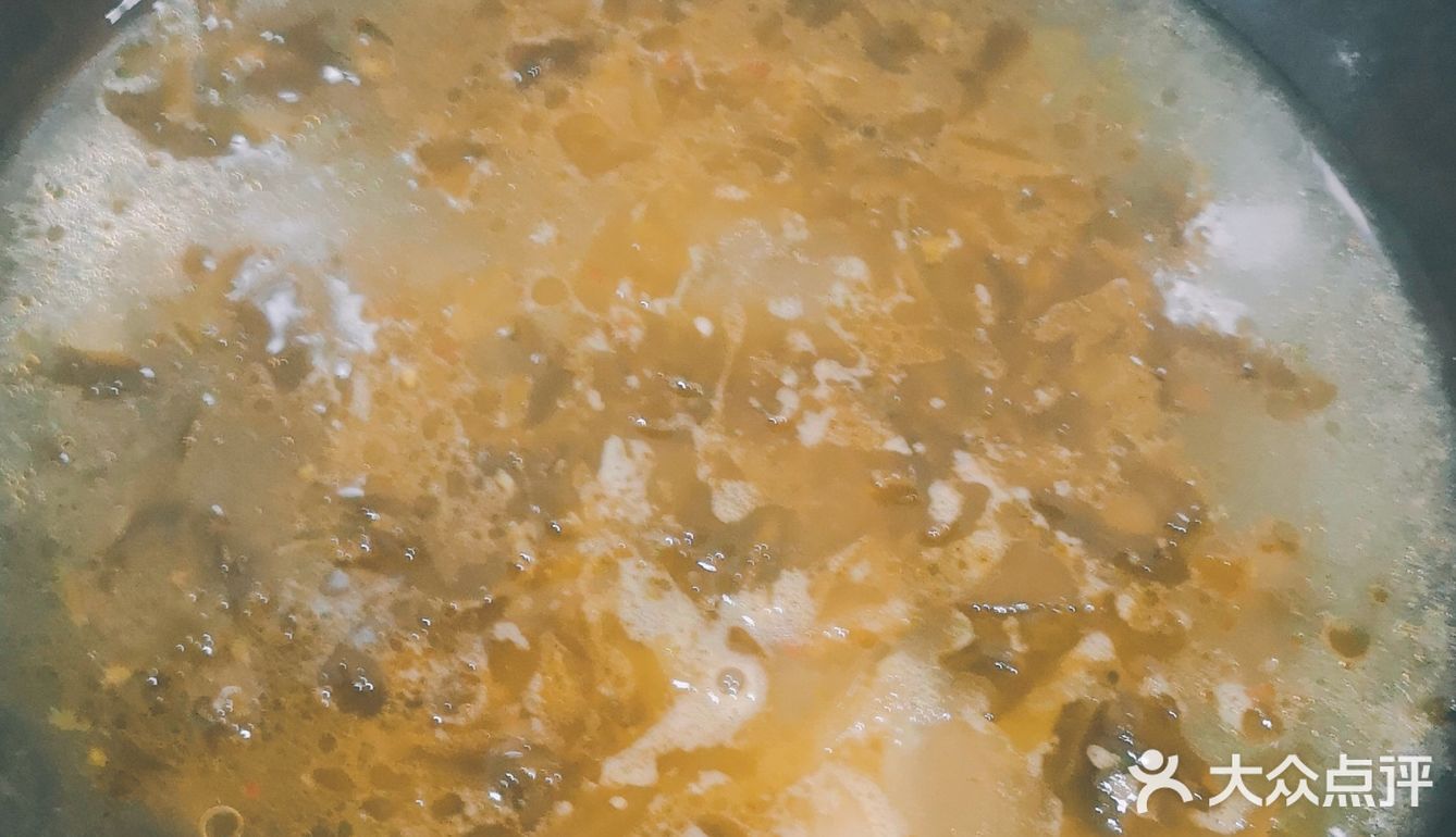 一人食没有鱼的各种杂蔬酸菜鱼