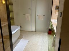 -上海衡山路十二号华邑酒店