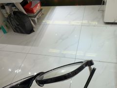 -美式眼镜·授权蔡司.依视路.尼康.豪雅.明月(人民广场店)