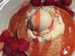 -Pancakes on the rocks(Darling Harbour)