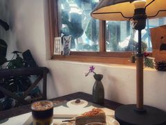 -In Cafe隐食研室