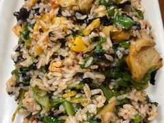 -亲昵春川鸡排(韩国美食街店)