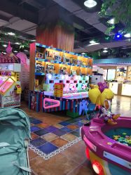 -菲菲羊乐园(临平银泰城店)