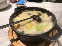 自制鱼汤娃娃菜-星怡会·新加坡新美食(苏州中心店)