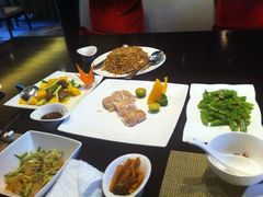 -三亚湾海居铂尔曼度假酒店