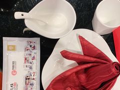 -皇城根·鲁菜济南菜·吊炉烤鸭·炒鸡鱼头(济南旗舰店)