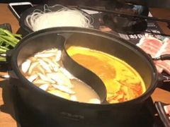 -呷哺呷哺(哈尔滨红博购物广场店)