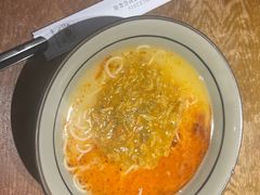 -蟹黄鱼·海派深夜面馆(巨鹿路店)