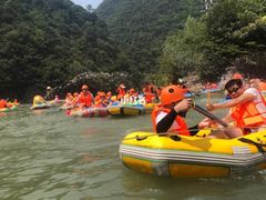 -安吉龙王山峡谷漂流