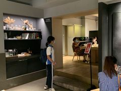 -物质生活书·酒吧