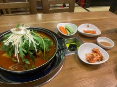 -喇喇排骨火锅·传统韩式脊骨汤(望京西园总店)