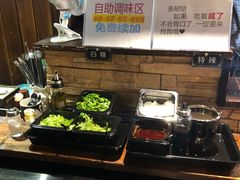 -八月美食小馆(银泰城总店)