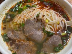 -遵义虾子张六羊肉粉(普陀路店)