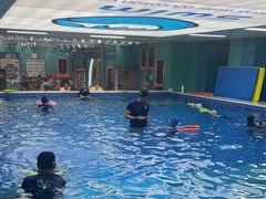 -Swim斯卫姆国际儿童游泳中心(红博中央公园店)