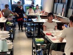 大堂-八合里牛肉火锅(深圳龙华硅谷店)