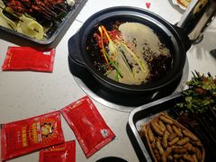 -钢管厂五区小郡肝串串香(奥克斯广场锦城万达店)
