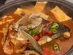 -新天明砂锅鱼头煲