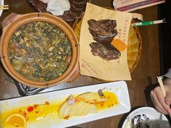 -东口码头·烧鸽子·鱼头泡饼·地方菜(金鹰悦城店)