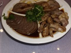 -天外天美食广场(哈尔滨路店)