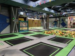 -反弹蹦床公园·亲子乐园·团建·派对(尚品奥莱店)