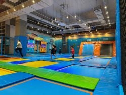 -探奇乐园蹦床公园(日月广场店)