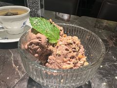 -LESCEDARS Brasserie Bistro香柏树