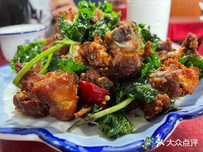 老丽江餐馆(丽江华都商贸城店)薄荷炸排骨图片
