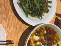 -荷花亭·湖北融合菜(十堰武商MALL店)