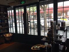 星巴克(武康路店)-星巴克(武康路店)