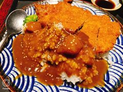 咖喱猪排饭定食-石屋料理(南京西路店)