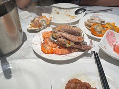 -领鲜活海鲜榴莲自助火锅(东门店)