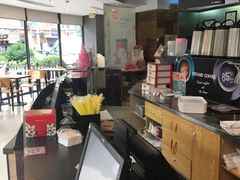 -85度C(生甜甜圈研究工坊·上海平凉店)