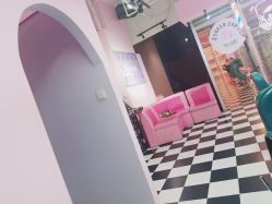 -变画·发型STUDIO