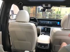 -理想汽车(世纪汇店)