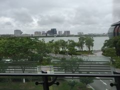 -上海滴水湖皇冠假日酒店