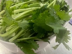 -胡须佬鸡煲四季火锅店(石厦西村直营店)