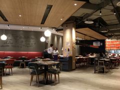 大堂-必胜客(新中纬店)