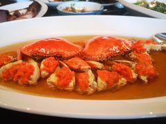 鸡油花雕蒸三门蟹-杭州西子湖四季酒店·金沙厅