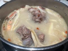 -三人行骨头王火锅(长寿店)