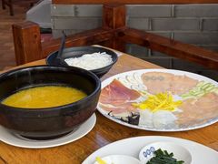 -桥香园过桥米线(国贸店)