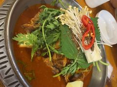 -喇喇排骨火锅·传统韩式脊骨汤(望京西园总店)