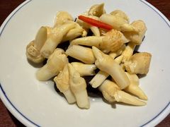 西湖莲藕芽拌木耳-大牌大·传统杭帮菜(湖滨店)